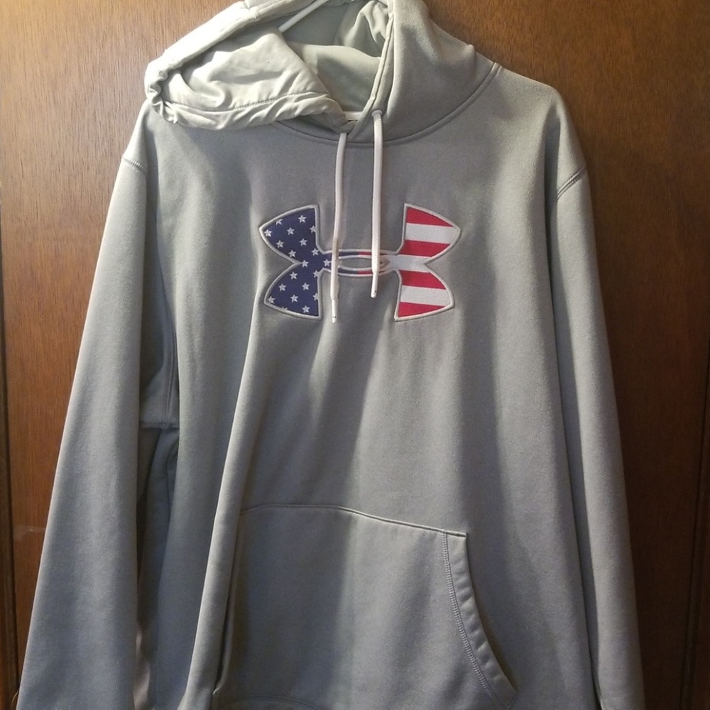 Under Armour Hoodie